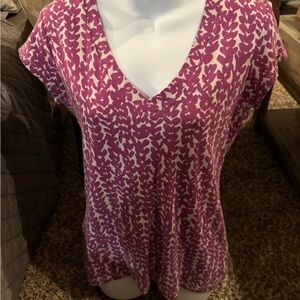 Apostrophe v neck knit top sz M